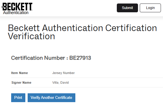 David Villa Playera España autografiada firma autentificada por la compañía Beckett con el número BE27913.