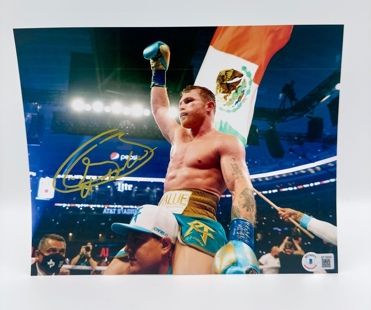 Saul “Canelo” Álvarez Fotografía Autografiada firma certificada por Beckett BF79552.