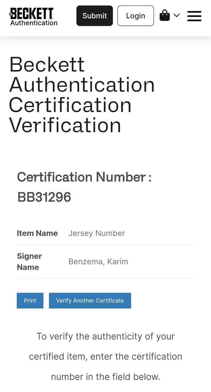 Karim Benzema Playera Real Madrid autografiada Enmarcada certificada por Beckett BB31296.