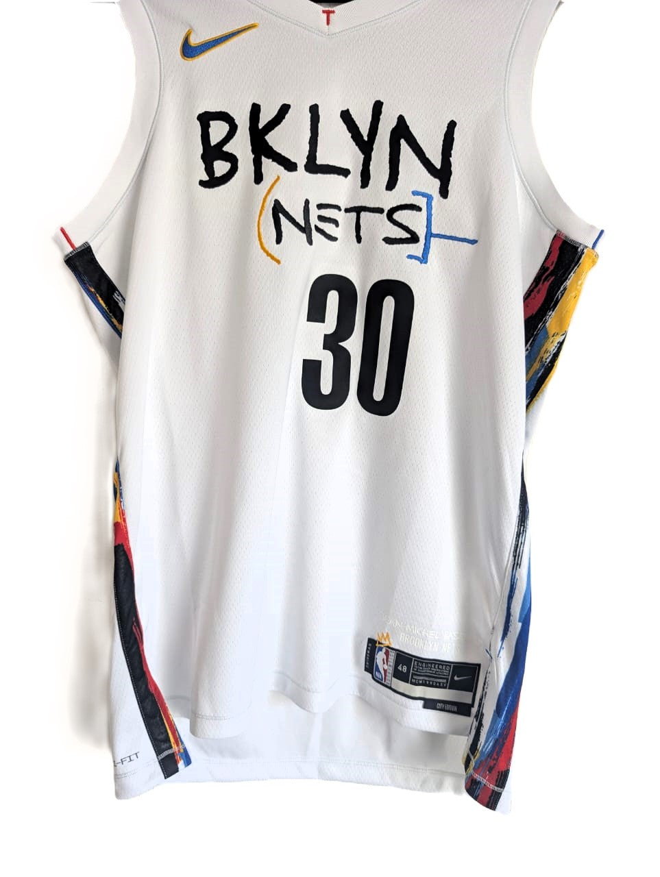 Seth Curry Playera Brooklyn Nets Autografiada firma autenticada por la compañía JSA AR15373.