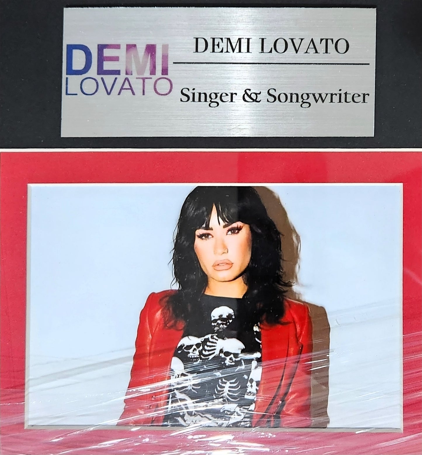 Demi Lovato autógrafo en portada de disco I ♥ Me enmarcado certificado JSA AW19041