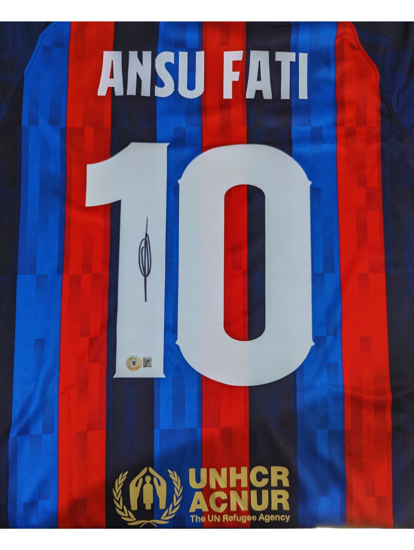 Ansu Fati Playera FC Barcelona autografiada firma autentificada por la compañía Beckett con el número BB32429.
