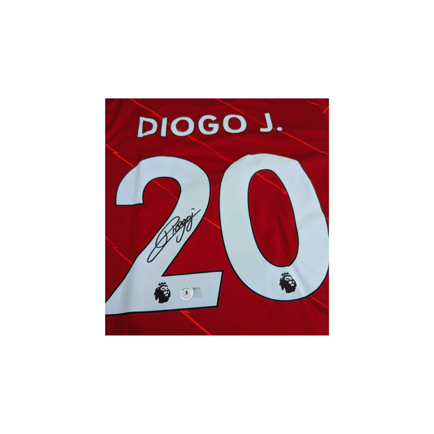 Diogo Jota Playera Liverpool FC autografiada firma autentificada por la compañía Beckett con el número BC49953.