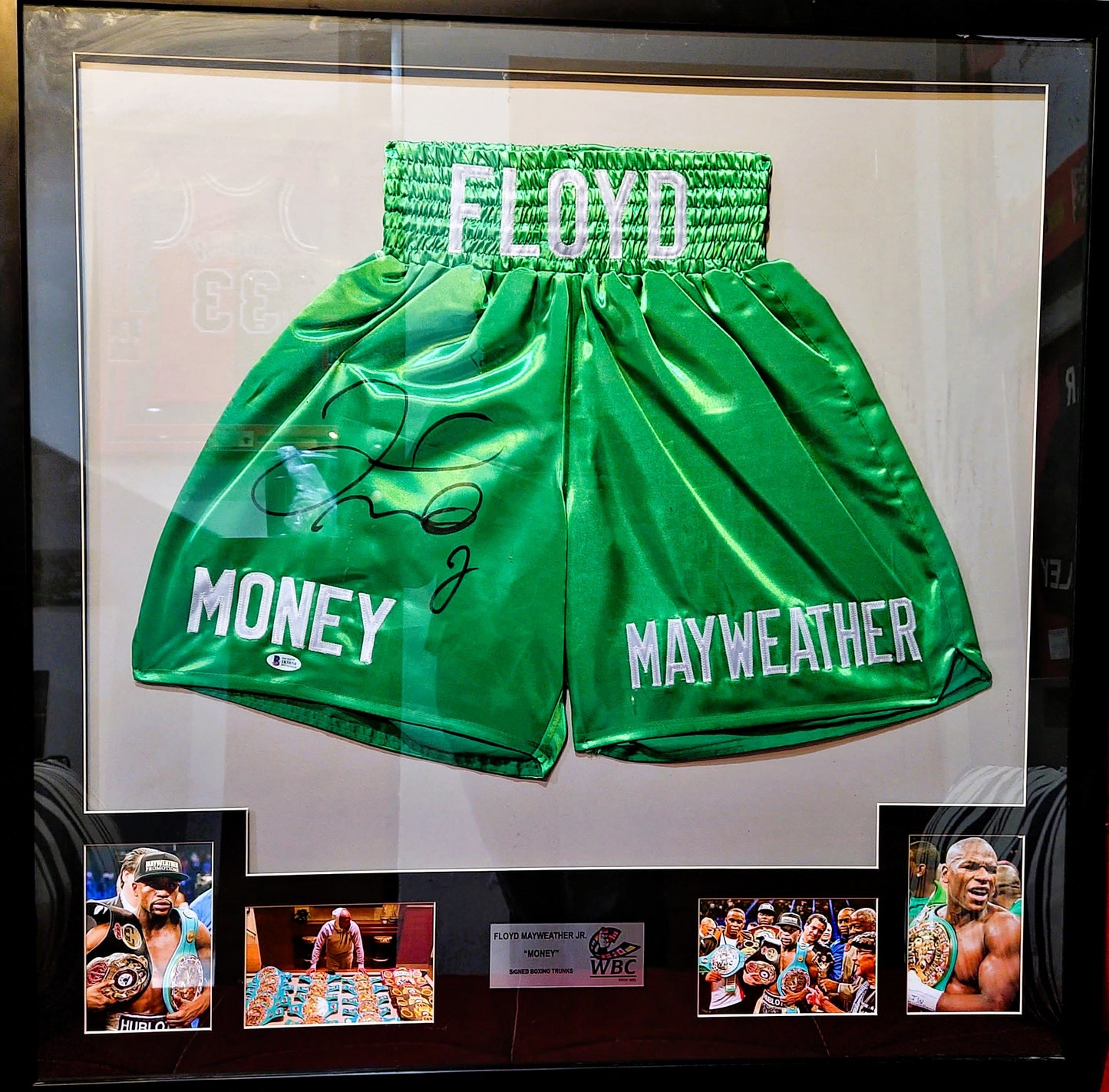 Floyd Mayweather JR. Shorts boxeo autografiado autenticado por Beckett I83850