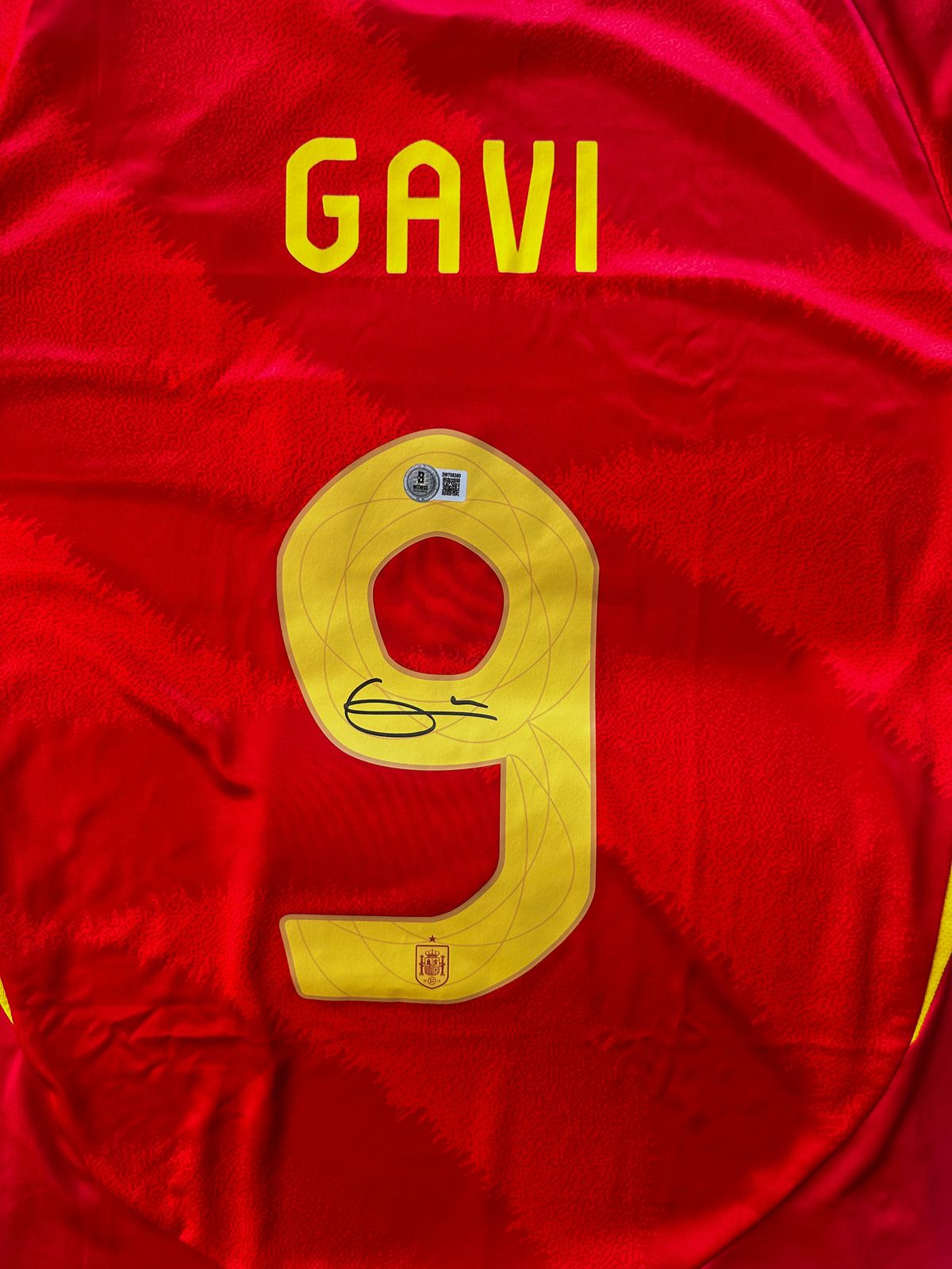 Gavi Playera España autografiada, firma certificada por Beckett 2W705350