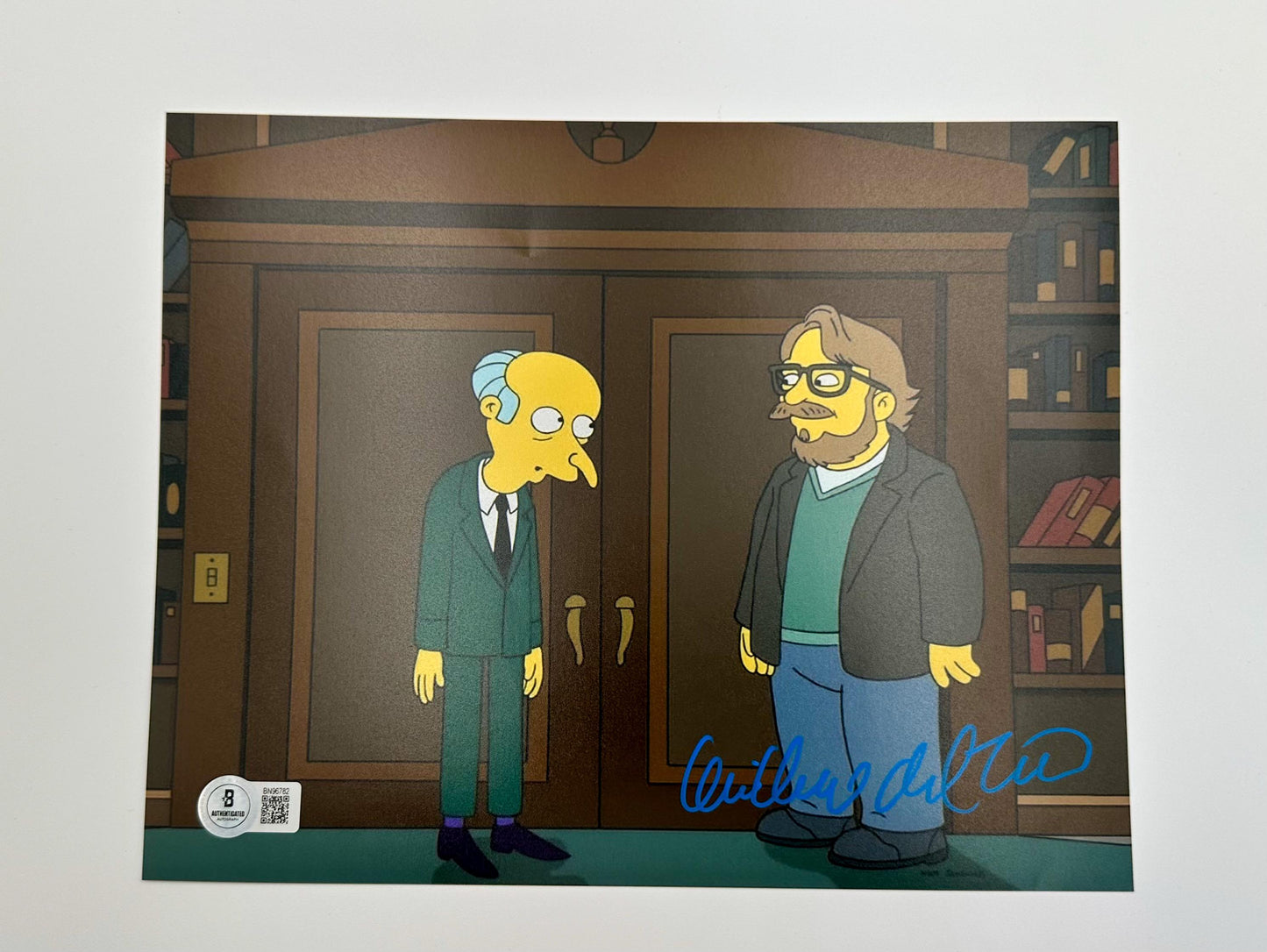 Guillermo del Toro fotografía Los Simpsons autografiada firma certificada por Beckett T56054