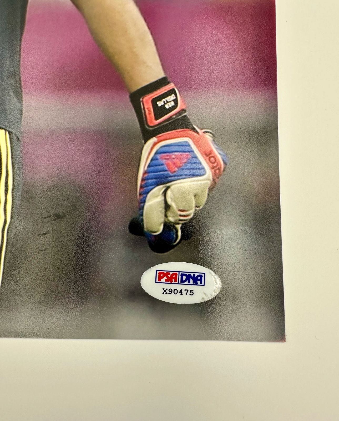 Iker Casillas y Gianluigi Buffon Fotografía España vs Italia Autografiada certificado PSA X90475.
