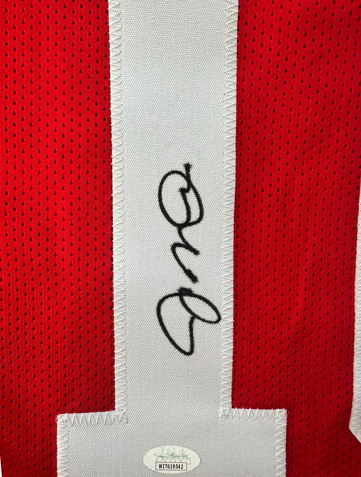 Joe Montana Playera Autografiada firma autenticada por la compañía JSA WIT619542.
