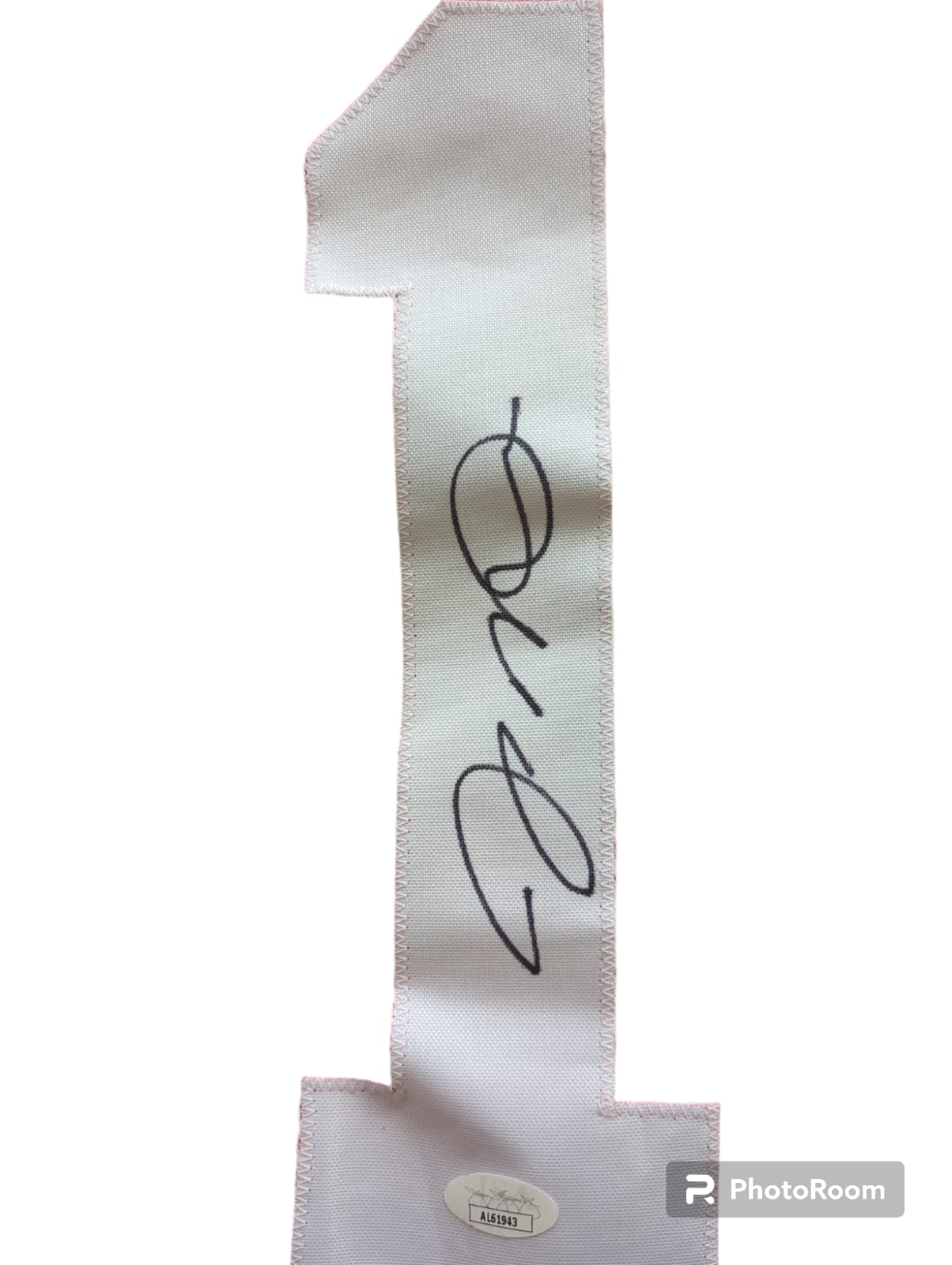 Joe Montana Playera autografiada firma autentificada por la compañía JSA con el número AL61956.
