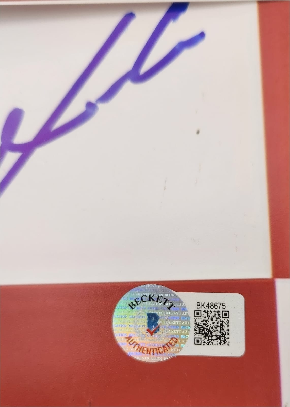 Luka Modric fotografías autografiadas Croacia certificado por Beckett BK48675, BK48676, BK48677.