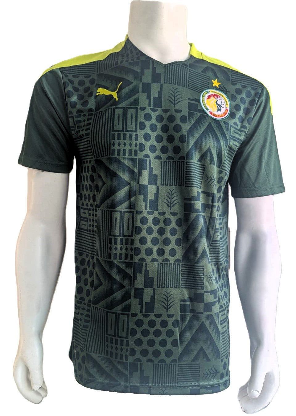 Sadio Mané Playera Senegal autografiada firma autentificada por la compañía Beckett con el número BF44383.