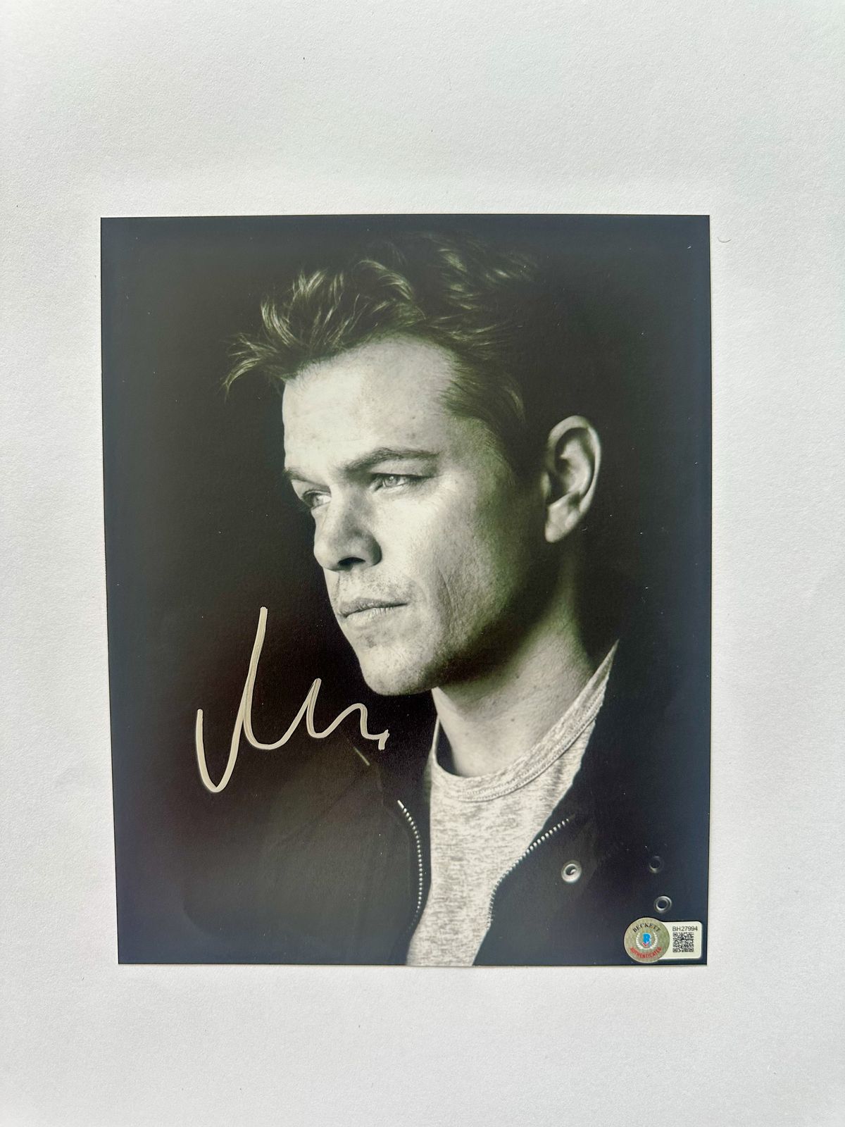 Matt Damon Fotografía autografiada, firma certificada por la compañía Beckett con el número BH27994.