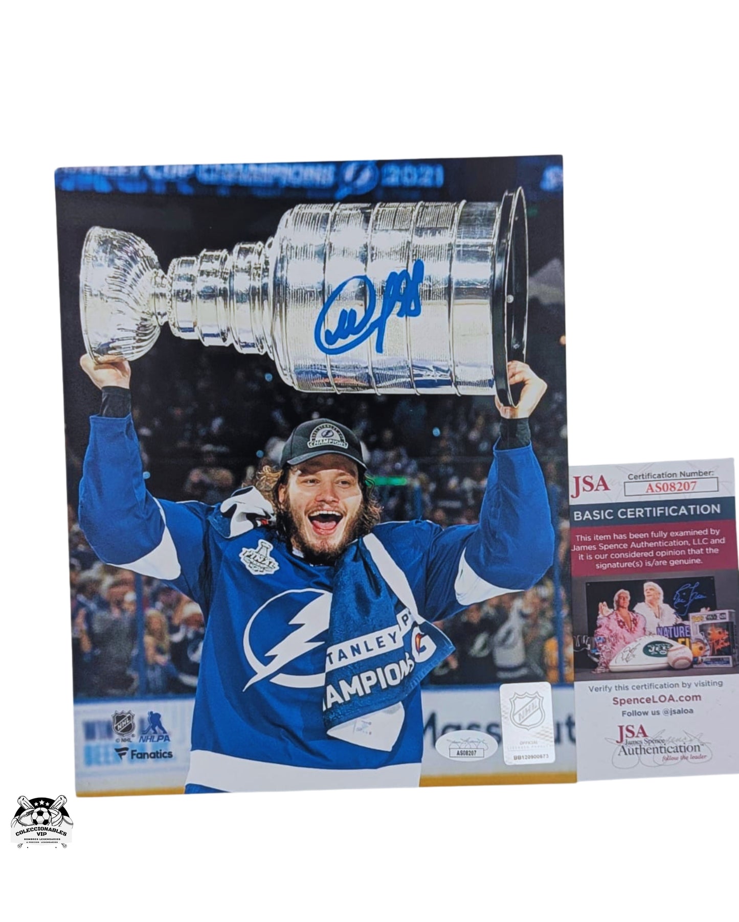 Mikhail Sergachev Fotografía Autografiada doble certificado JSA AS08207 y NHL by Fanatics BB120900673.