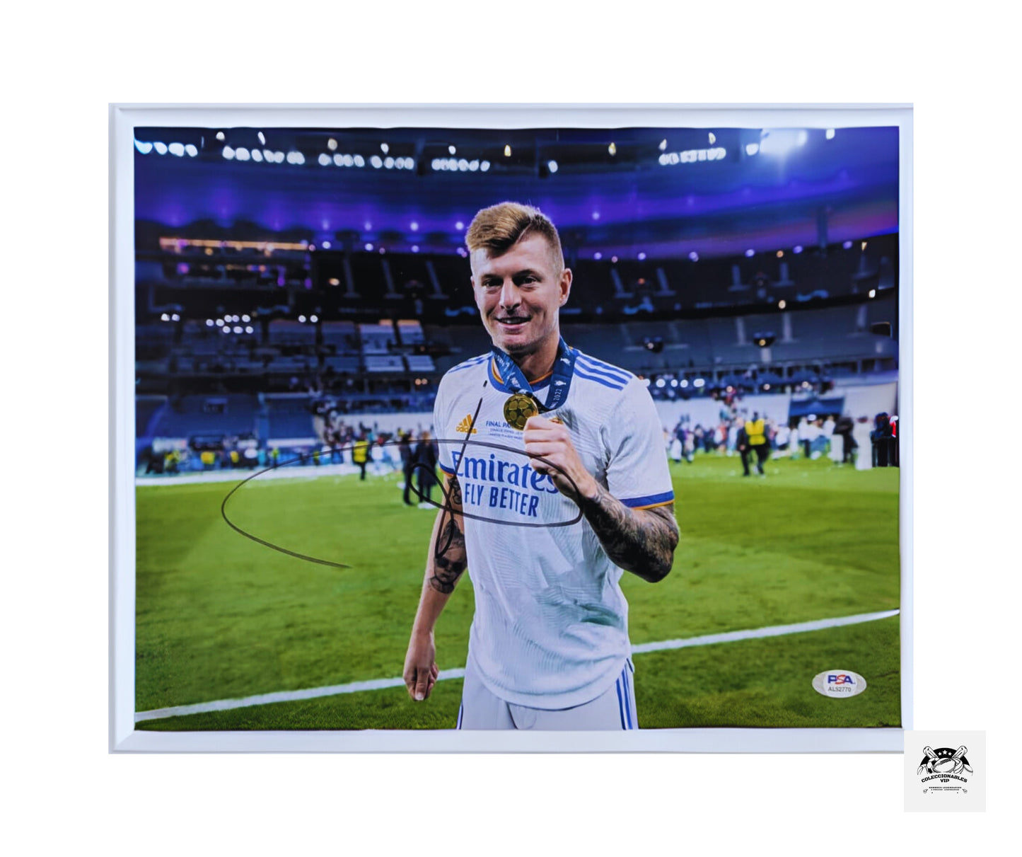 Toni Kroos fotografía Real Madrid autografiada certificada por PSA AL52770