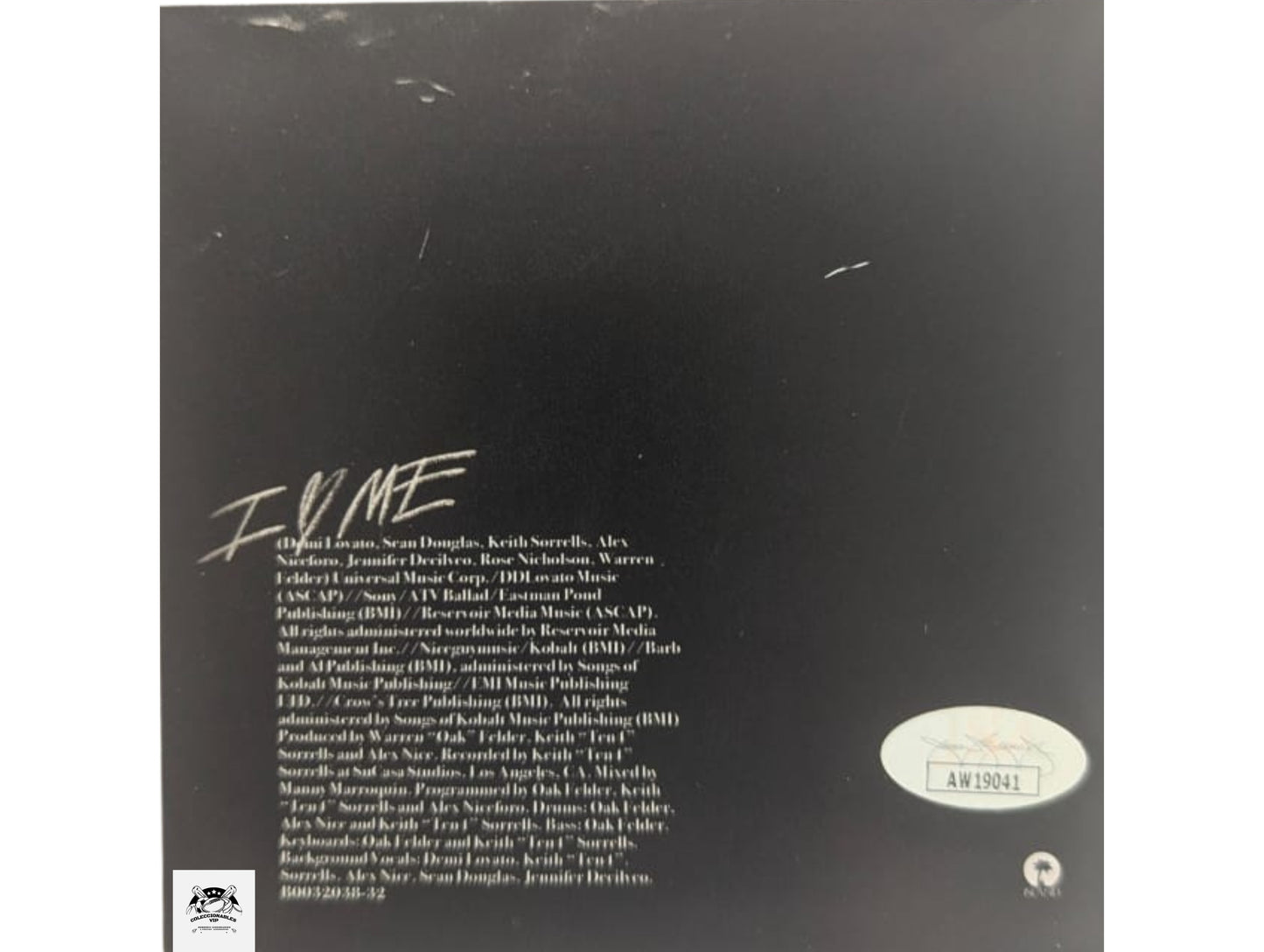 Demi Lovato autógrafo en portada de disco I ♥ Me certificado JSA AW19041