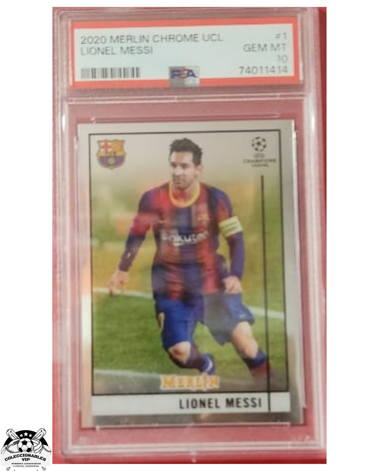 Lionel Messi Playera FC Barcelona autografiada Enmarcada con tres tarjetas firma autentificada por la compañía Beckett con el número AB65376.