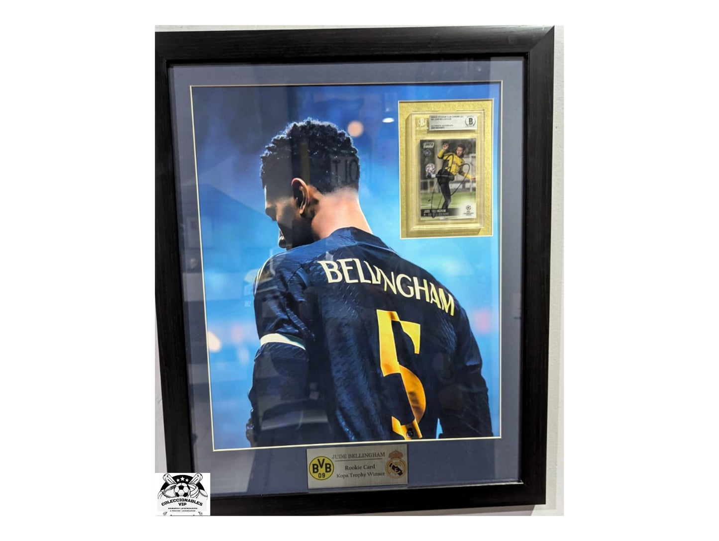 Bellingham Borussia Dortmund tarjeta autografiada enmarcada certificado del autógrafo por Beckett 00016534893.