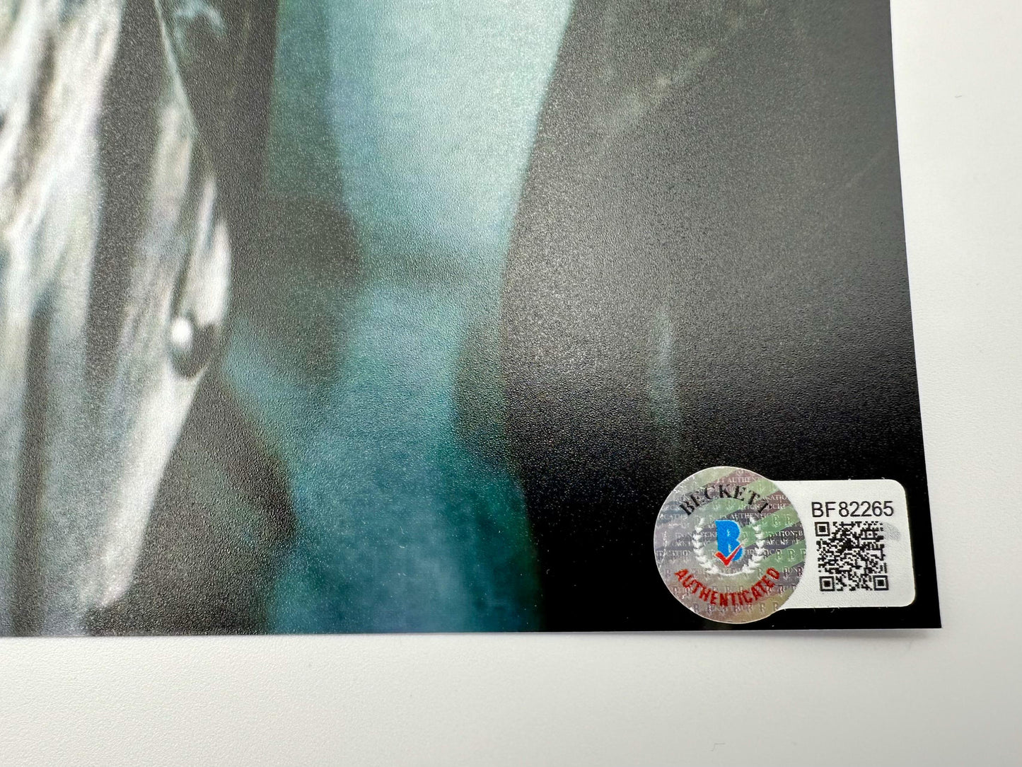 Will Smith Fotografía autografiada “Yo, Robot”, firma certificada por la compañía Beckett con el número BF82265.