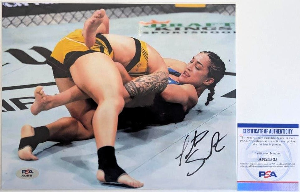 Tatiana Suarez UFC Fotografía Autografiada firma certificada por PSA AN21528, AN21535 y AN21537