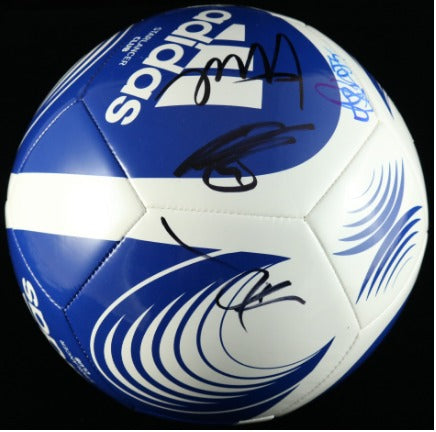 Balón Autografiado por ganadores de la Champions League (Christian Pulisic, Marcos Alonso, Jorginho, Mason Mount, Teddy Sharman-Lowe, Tomas Tuchel) autenticada por PSA, numero de certificado AL09959.