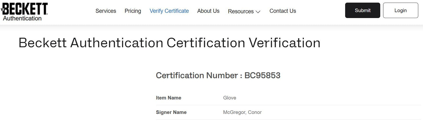 Connor McGregor Guantes MMA (UFC) autografiados, firma certificada por la compañía Beckett.
