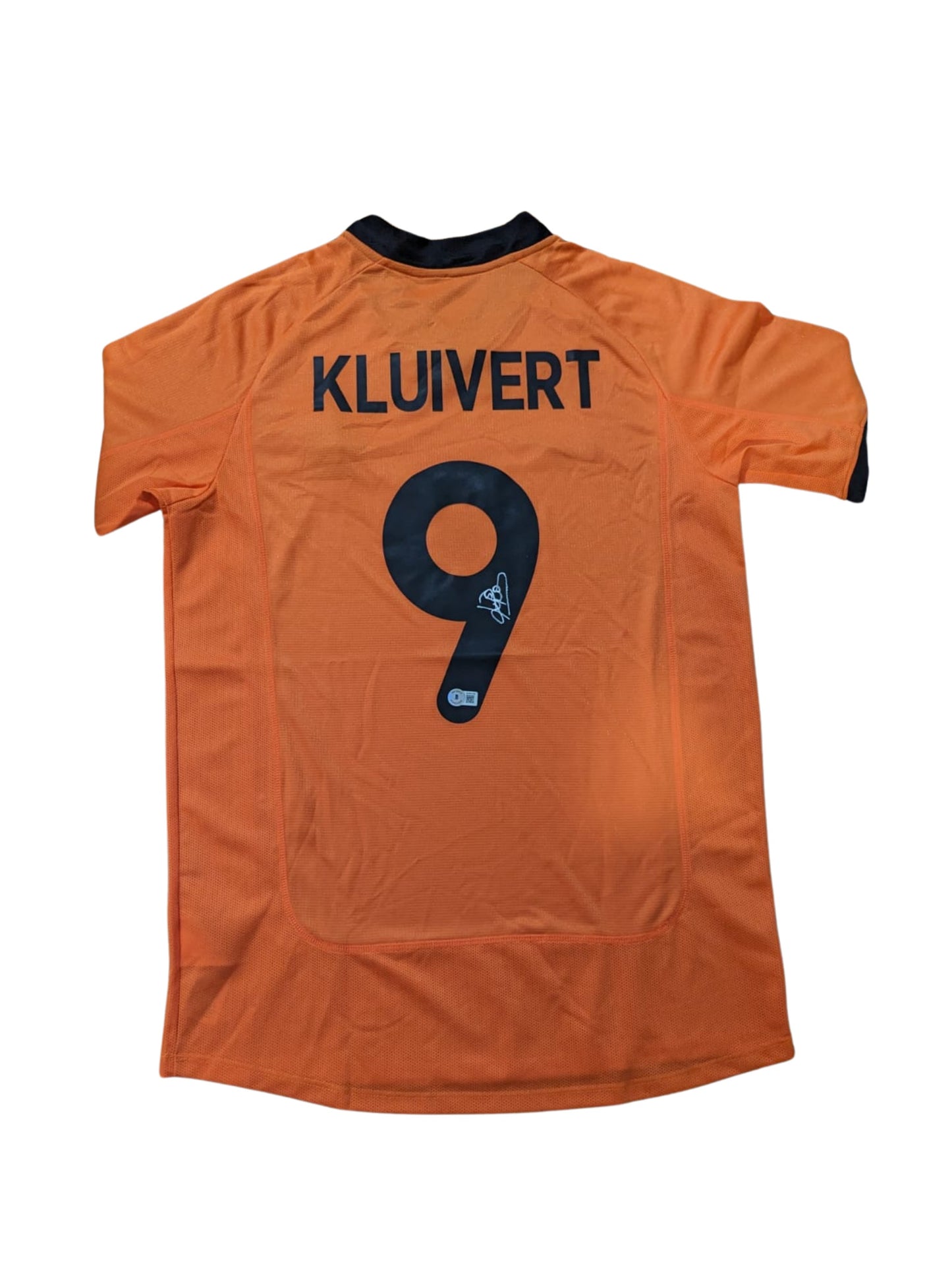 Playera autografiada por Patrick Kluivert firma autentificada por la compañía Beckett con el número BJ053188.