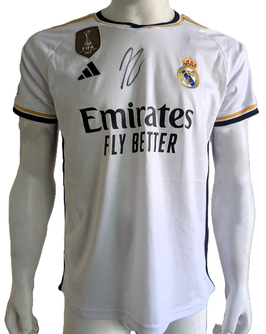 Jude Bellingham Playera Real Madrid autografiada, firma certificada por Beckett BL91745