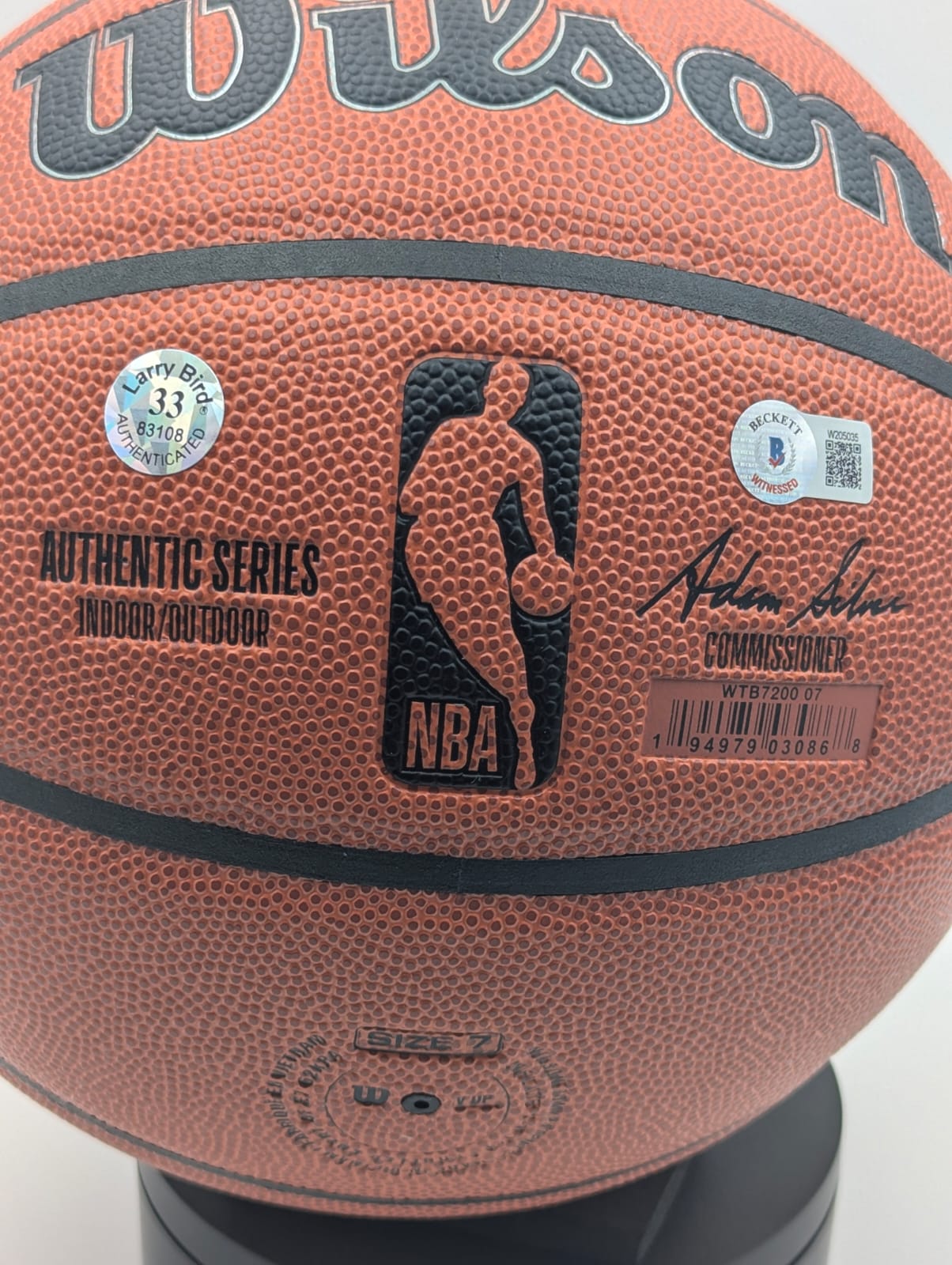 Magic Johnson y Larry Bird Balón Basquetbol Autografiado certificado por Beckett con holograma W205035.