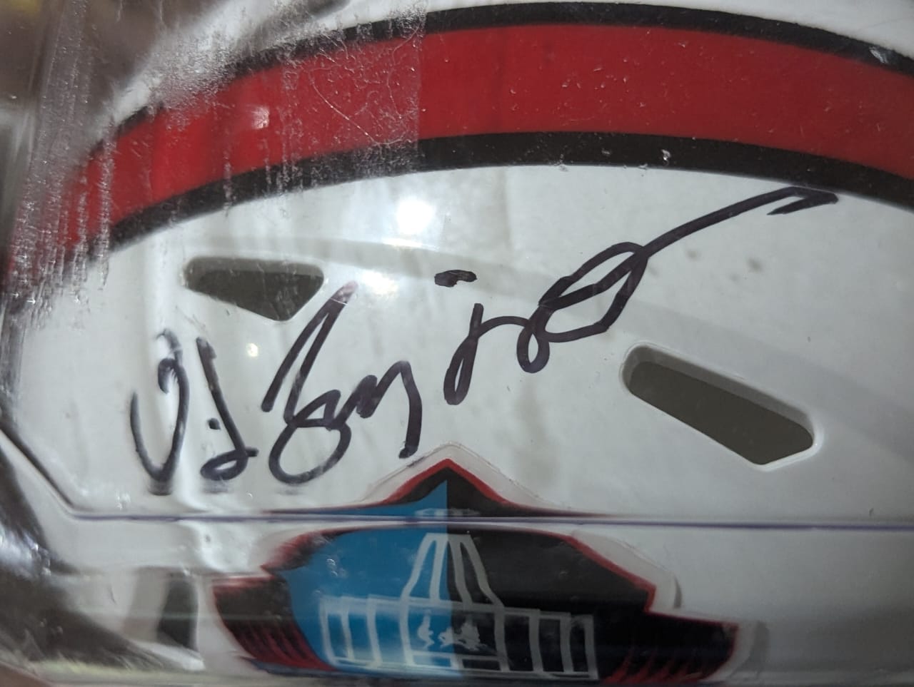 Mini Casco firmado Hall of Fame por O.J. Simpson certificado por JSA WA221316.