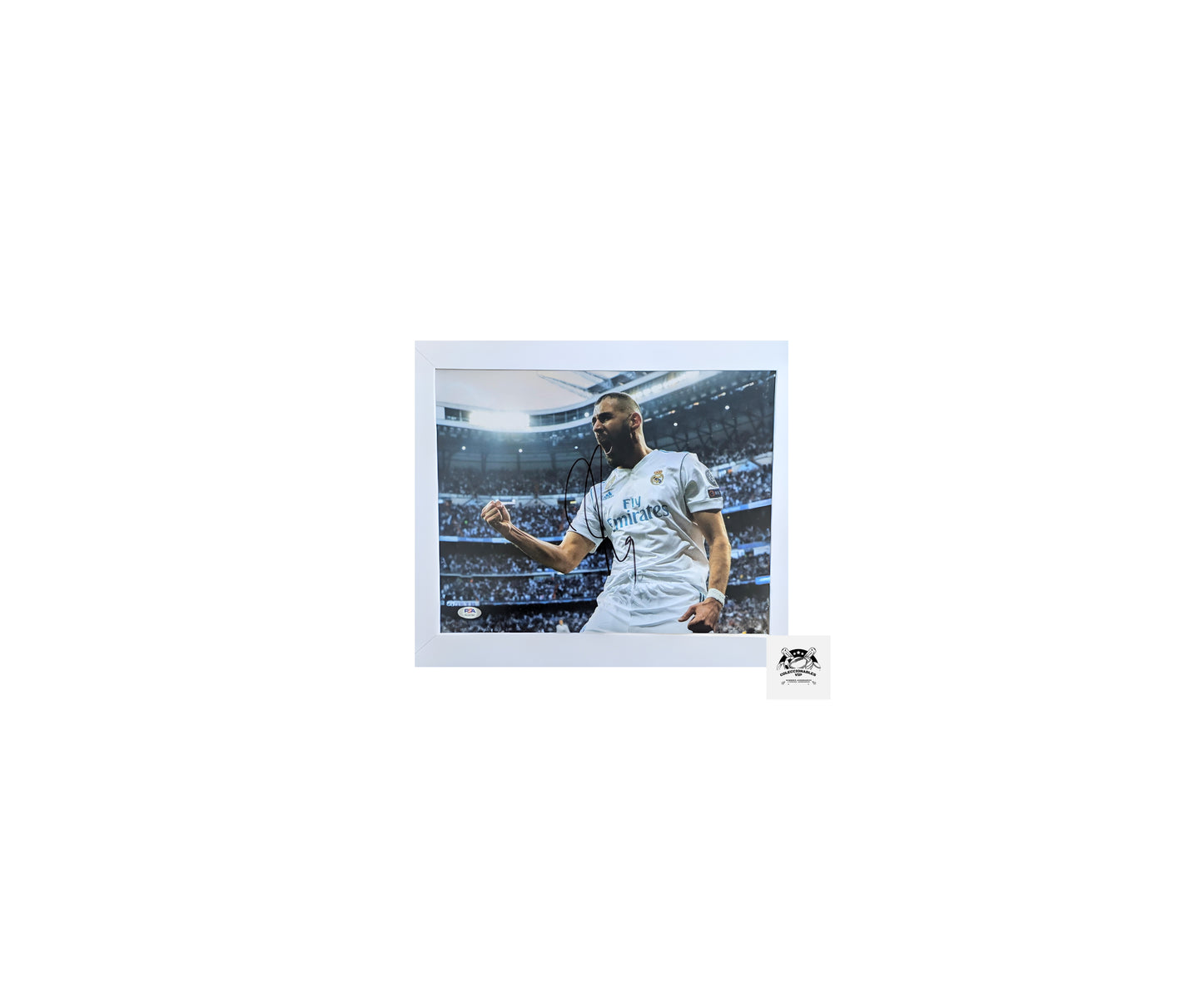 Karim Benzema Real Madrid uniforme blanco fotografía autografiada certificada por PSA AL52760