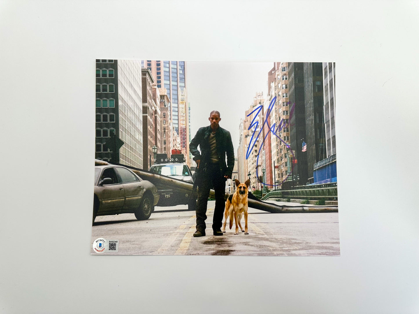 Will Smith Fotografía autografiada “Soy Leyenda”, firma certificada por la compañía Beckett con el número BA92340