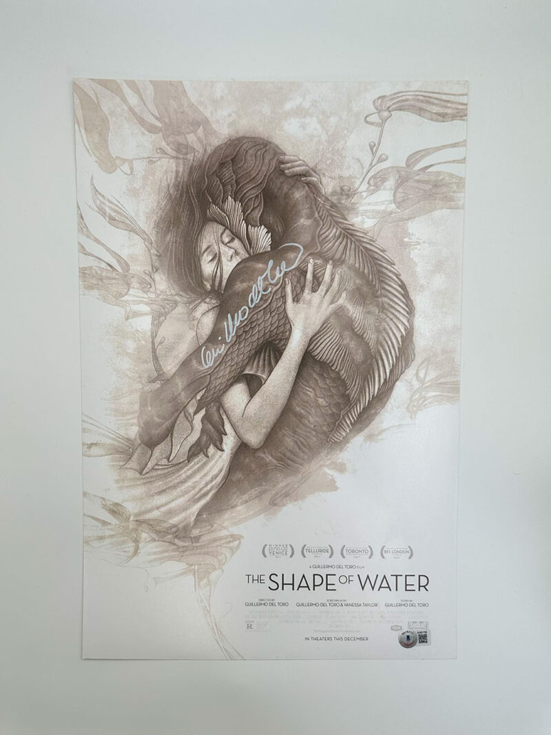 Guillermo del Toro fotografía autografiada “La Forma del Agua” firma certificada por Beckett BJ081790.