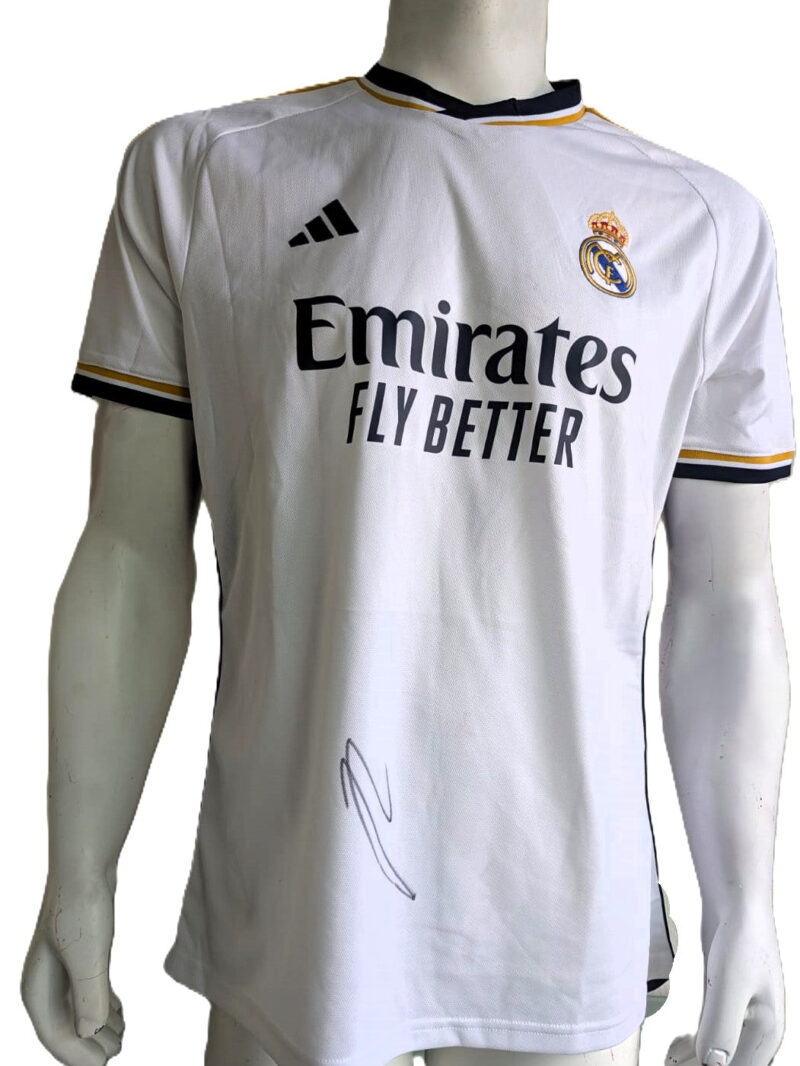 Jude Bellingham Playera Real Madrid autografiada, firma certificada por Beckett BL91742