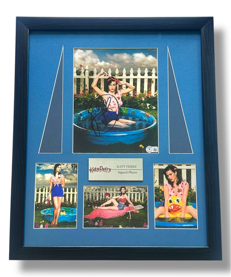 Katy Perry Fotografía Autografiada Enmarcada firma certificada por Beckett BB17163.