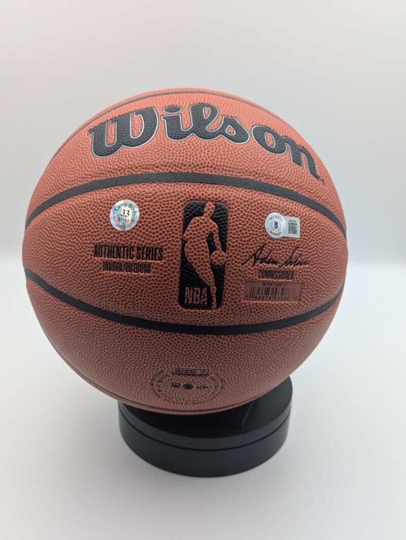 Magic Johnson y Larry Bird Balón Basquetbol Autografiado certificado por Beckett con holograma W205035.