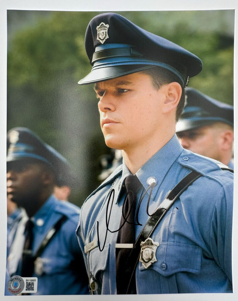 Matt Damon Fotografía autografiada “Soldado”, firma certificada por la compañía Beckett con el número BH19905.