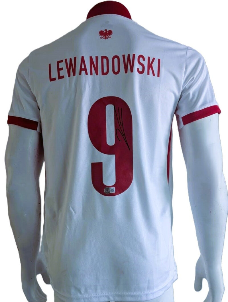 Robert Lewandowski Playera Polonia autografiada, firma certificada por la compañía Beckett