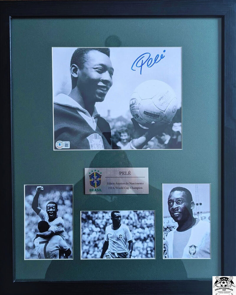 Pele foto autografiada y enmarcada certificada por Beckett BB25116..