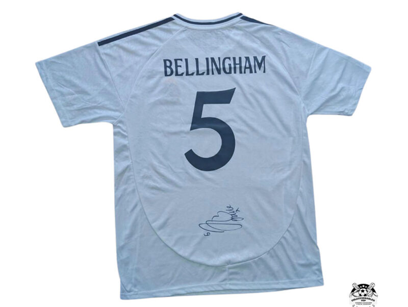 Jude Bellingham playera Real Madrid autografiada y con la inscripción de su número y su nombre certificada por Beckett BP67074